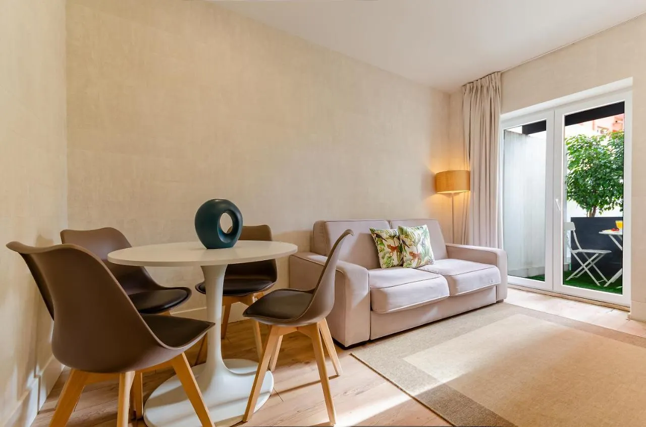 Lx51 Studios & Suites By Apt Iin - Lisbon Center