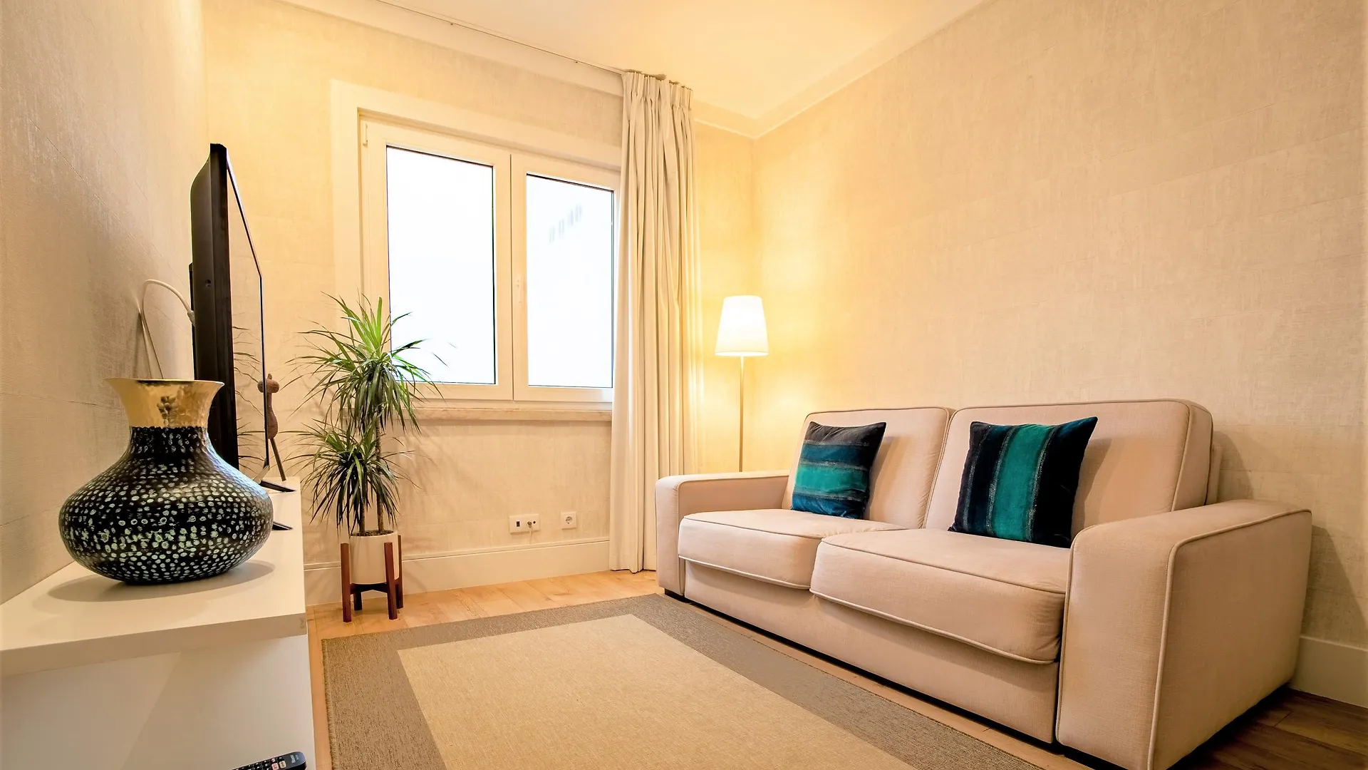 *** Гостевой дом Lx51 Studios & Suites By Apt Iin - Lisbon Center Португалия