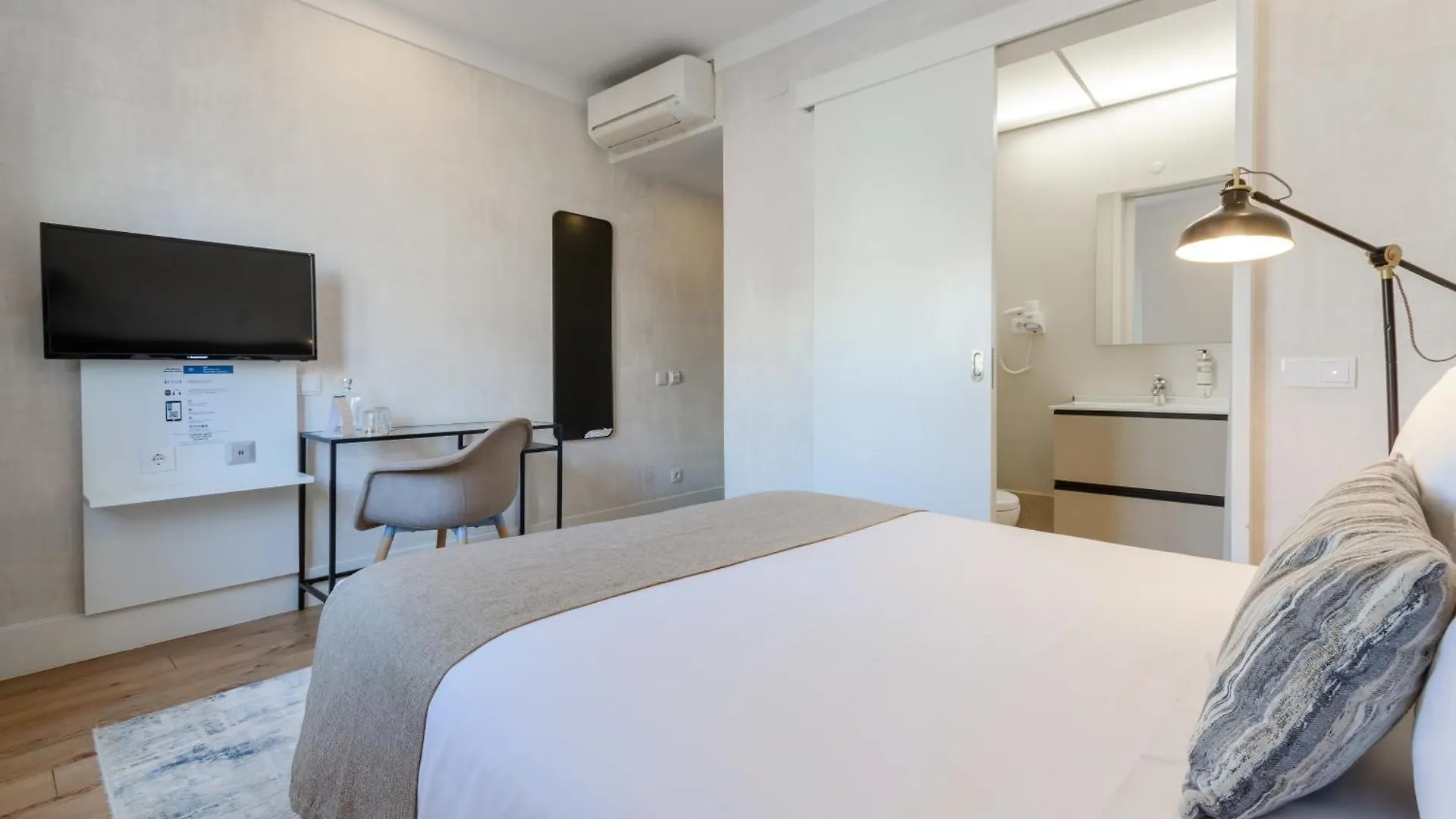 *** Гостевой дом Lx51 Studios & Suites By Apt Iin - Lisbon Center Португалия